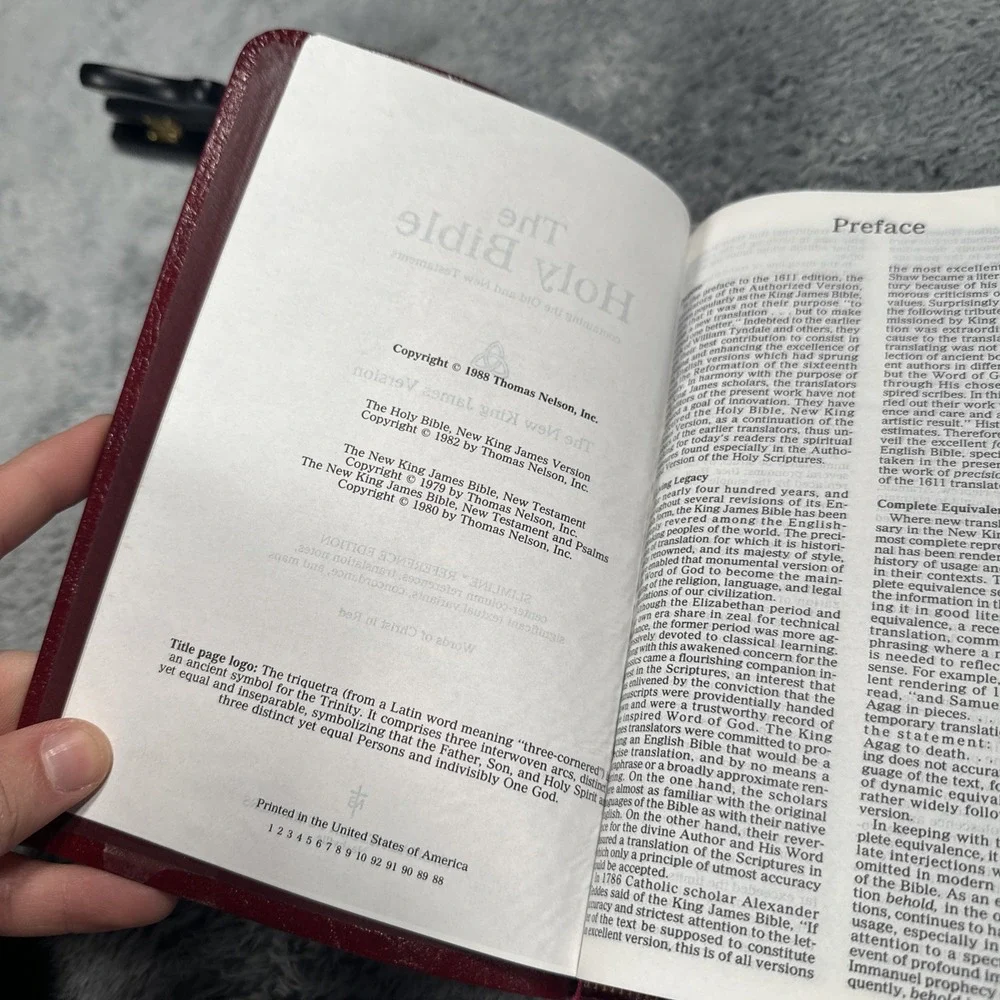 Nelson Slimline Reference Bible NKJV - Bonded Leather Teal 845 BG Excellent
